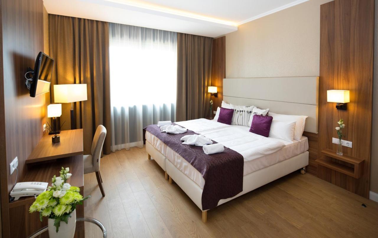 Outlet Hotel 4*