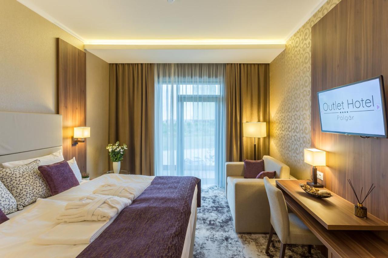 Hotel Outlet 4*